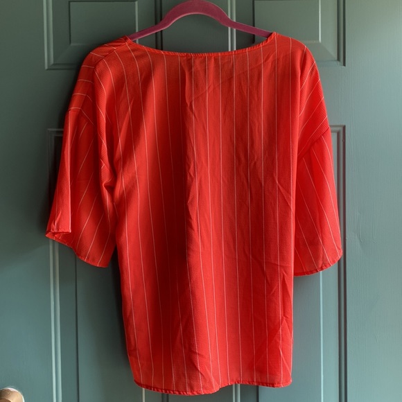 West Kei large women’s blouse - Picture 3 of 4